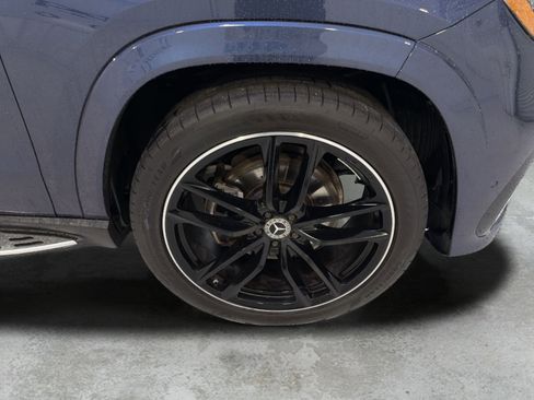 Used 2024 Mercedes-Benz GLS 450 4MATIC image 31