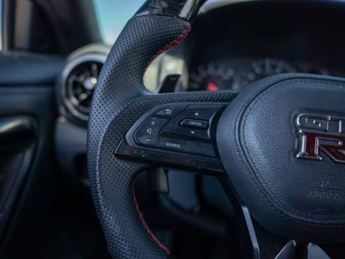 Used 2017 Nissan GT-R Premium AWD/4WD image 17