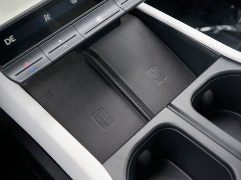 Used 2023 Fisker Ocean One image 33