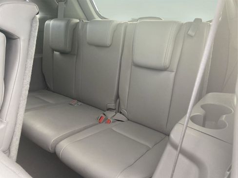 Used 2018 Toyota Highlander XLE AWD/4WD image 14