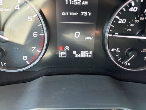 Used 2024 Subaru Outback Premium AWD/4WD image 21