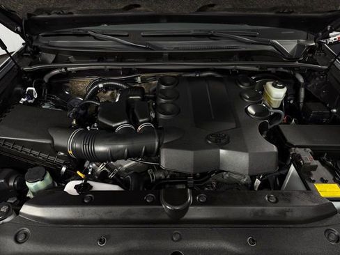 Used 2023 Toyota 4Runner SR5 image 13