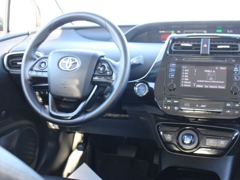 Used 2019 Toyota Prius XLE image 22