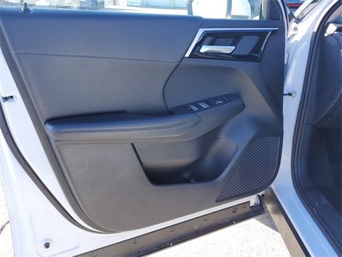 Used 2024 Mitsubishi Outlander SE image 19