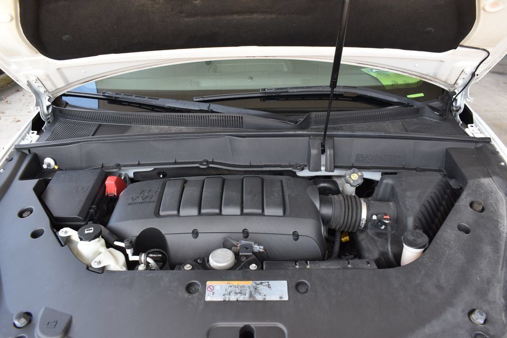Used 2017 Chevrolet Traverse LS FWD image 12