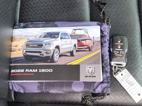 Used 2022 RAM 1500 Laramie AWD/4WD image 44