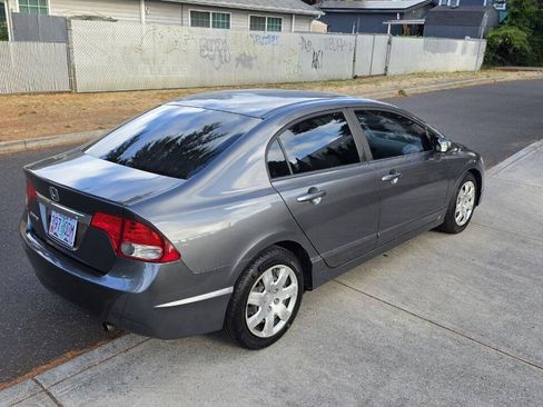 Used 2010 Honda Civic LX image 5