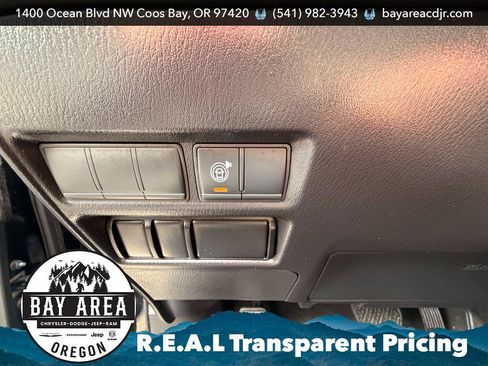 Used 2021 Nissan Armada SV AWD/4WD image 20