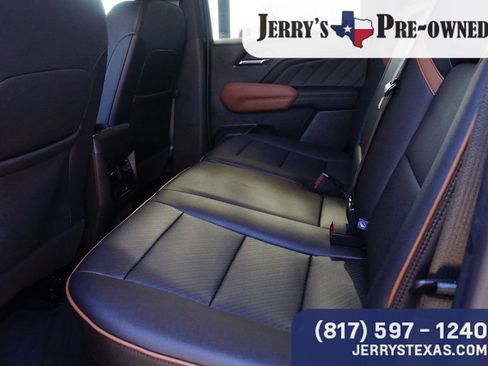 Used 2023 GMC Canyon AT4 w/ AT4 Premium Package image 18