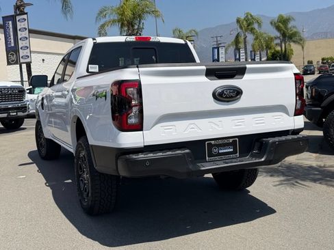 Certified 2025 Ford Ranger Lariat w/ Black Appearance Package AWD/4WD image 12