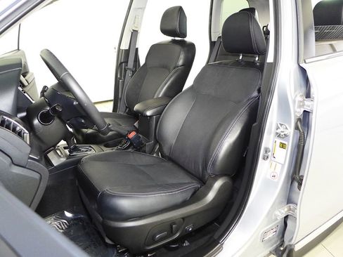 Used 2016 Subaru Forester 2.5i Touring w/ Eyesight & Navigation System AWD/4WD image 22
