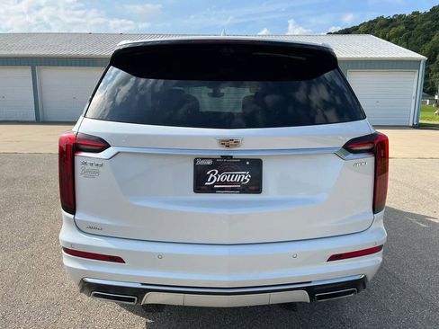 Used 2023 Cadillac XT6 Premium Luxury w/ Technology Package image 7