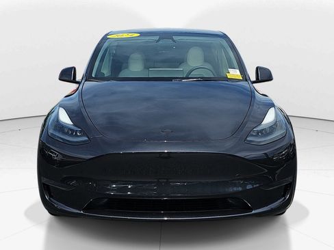 Used 2024 Tesla Model Y Long Range RWD image 8