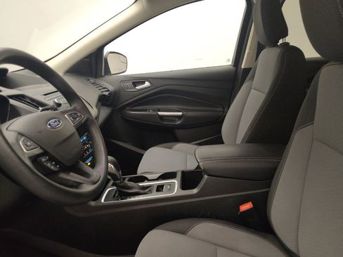 Used 2018 Ford Escape SE FWD image 17