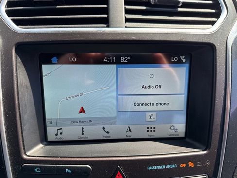 Used 2018 Ford Explorer Limited AWD/4WD image 13