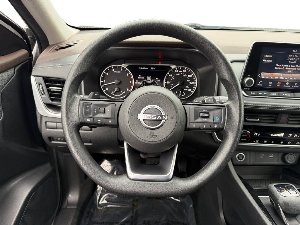 Used 2023 Nissan Rogue SV AWD/4WD image 12