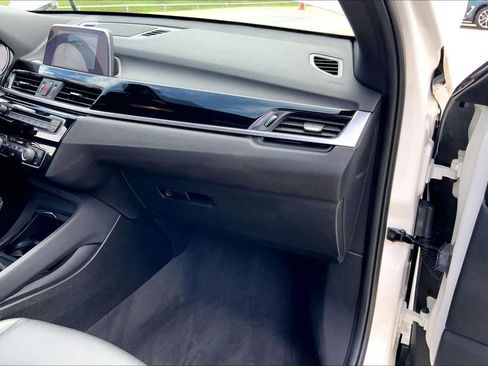Used 2018 BMW X1 sDrive28i FWD image 18