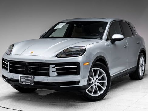 Certified 2026 Porsche Cayenne AWD/4WD image 1