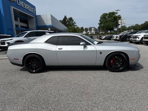Used 2023 Dodge Challenger SRT Hellcat w/ Driver Convenience Group RWD image 2