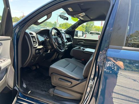 Used 2022 RAM 1500 Big Horn AWD/4WD image 12