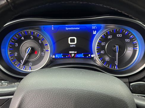 Used 2022 Chrysler 300 Touring L w/ Popular Equipment Group image 17