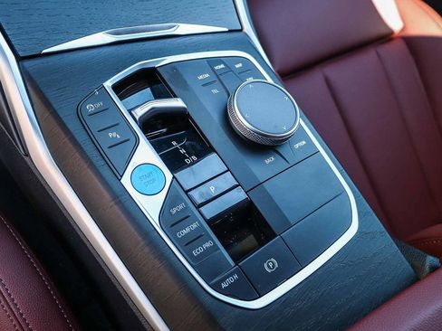 Used 2023 BMW i4 eDrive40 image 21