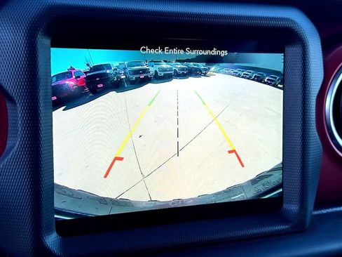 Used 2018 Jeep Wrangler Unlimited Rubicon w/ Dual Top Group image 23