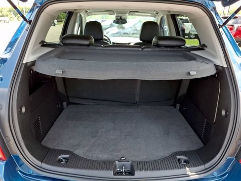 Certified 2020 Chevrolet Trax LT w/ LT Convenience Package FWD image 27