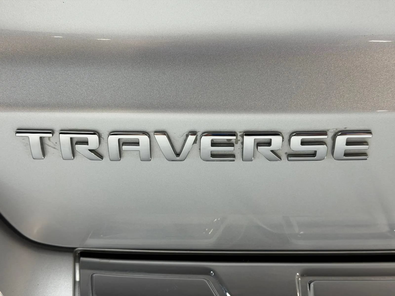 Used 2017 Chevrolet Traverse Premier FWD image 9