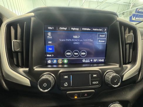 Used 2024 GMC Terrain SLT AWD/4WD image 33
