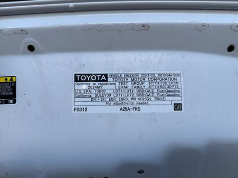 Used 2024 Toyota RAV4 LE image 11