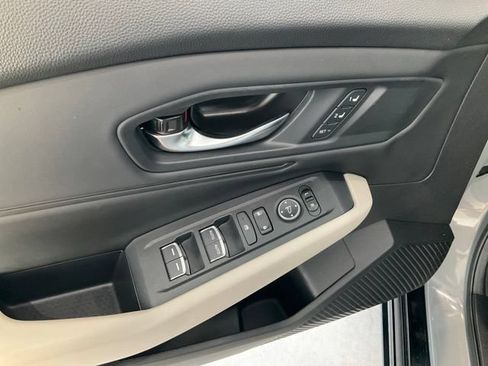 Certified 2025 Honda Accord EX-L image 6