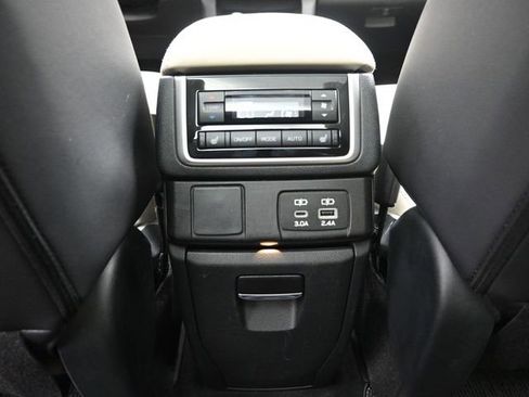 Used 2023 Subaru Ascent Limited w/ Technology Package image 23