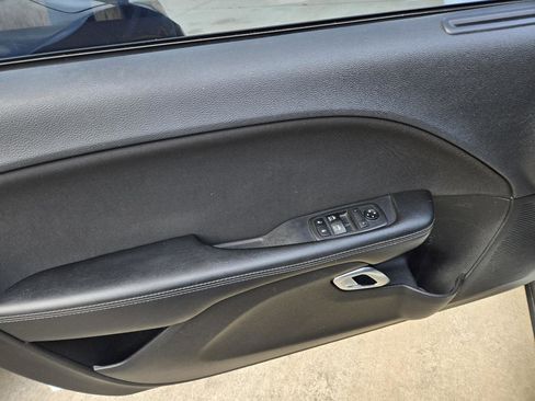 Used 2019 Dodge Challenger R/T w/ Driver Convenience Group image 6