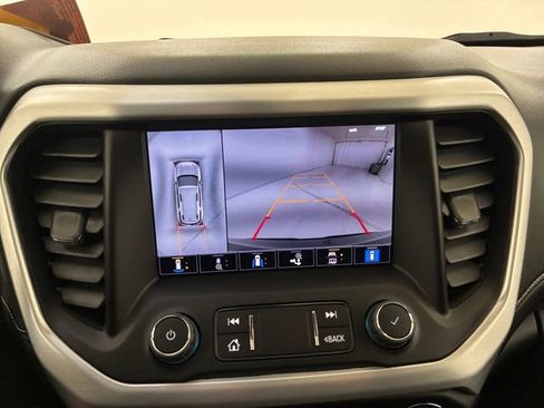 Used 2023 GMC Acadia SLT w/ Technology Package AWD/4WD image 27
