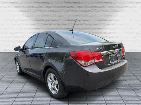Used 2014 Chevrolet Cruze LT w/ Technology Package FWD image 3