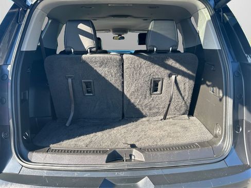 Used 2020 GMC Acadia SLT w/ Premium Package image 11