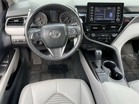 Used 2024 Toyota Camry SE FWD image 10