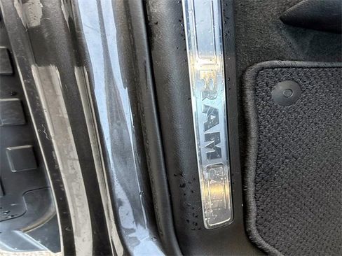 Used 2020 RAM 1500 Laramie image 20