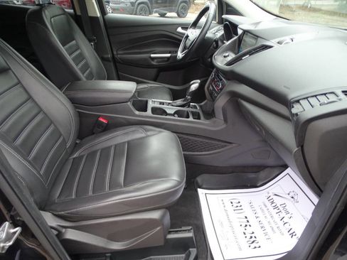 Used 2019 Ford Escape SEL image 39