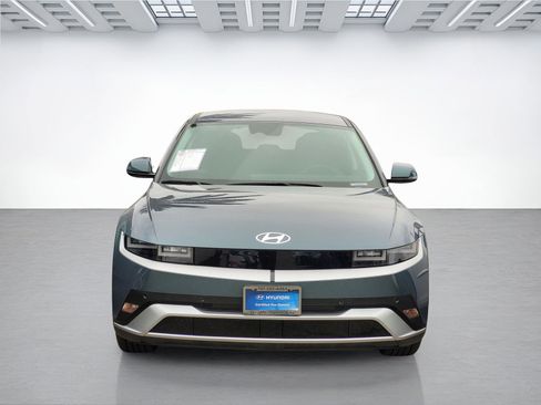 Certified 2026 Hyundai Ioniq 5 SE RWD image 2