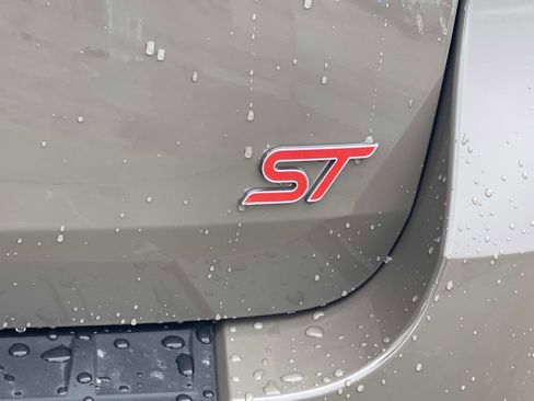 New 2026 Ford Explorer ST w/ Sun And Sound Package image 6