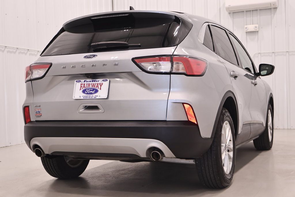 Certified 2022 Ford Escape SE w/ Convenience Package FWD image 9