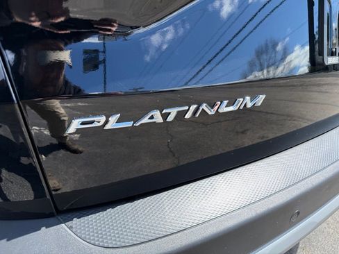 Used 2025 Ford Escape Platinum AWD/4WD image 25