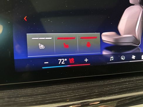 New 2026 BMW X7 xDrive40i w/ Executive Package image 15