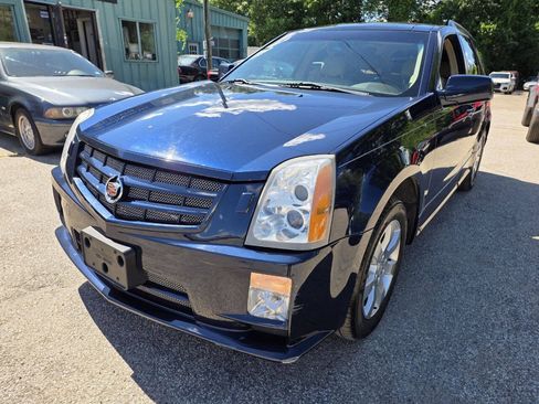 Used 2007 Cadillac SRX w/ Utility Package RWD image 4