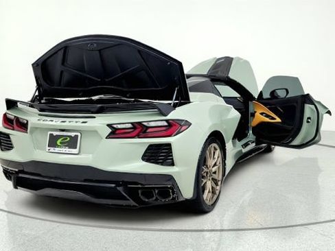 Used 2024 Chevrolet Corvette Stingray Preferred Conv w/ Z51 Performance Package RWD image 18