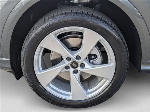 New 2025 Audi Q5 Premium Plus w/ Premium Plus image 9
