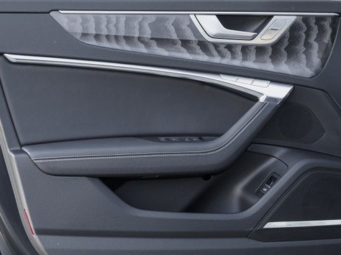 Used 2025 Audi A6 Premium Plus w/ Driver Assistance Package image 30