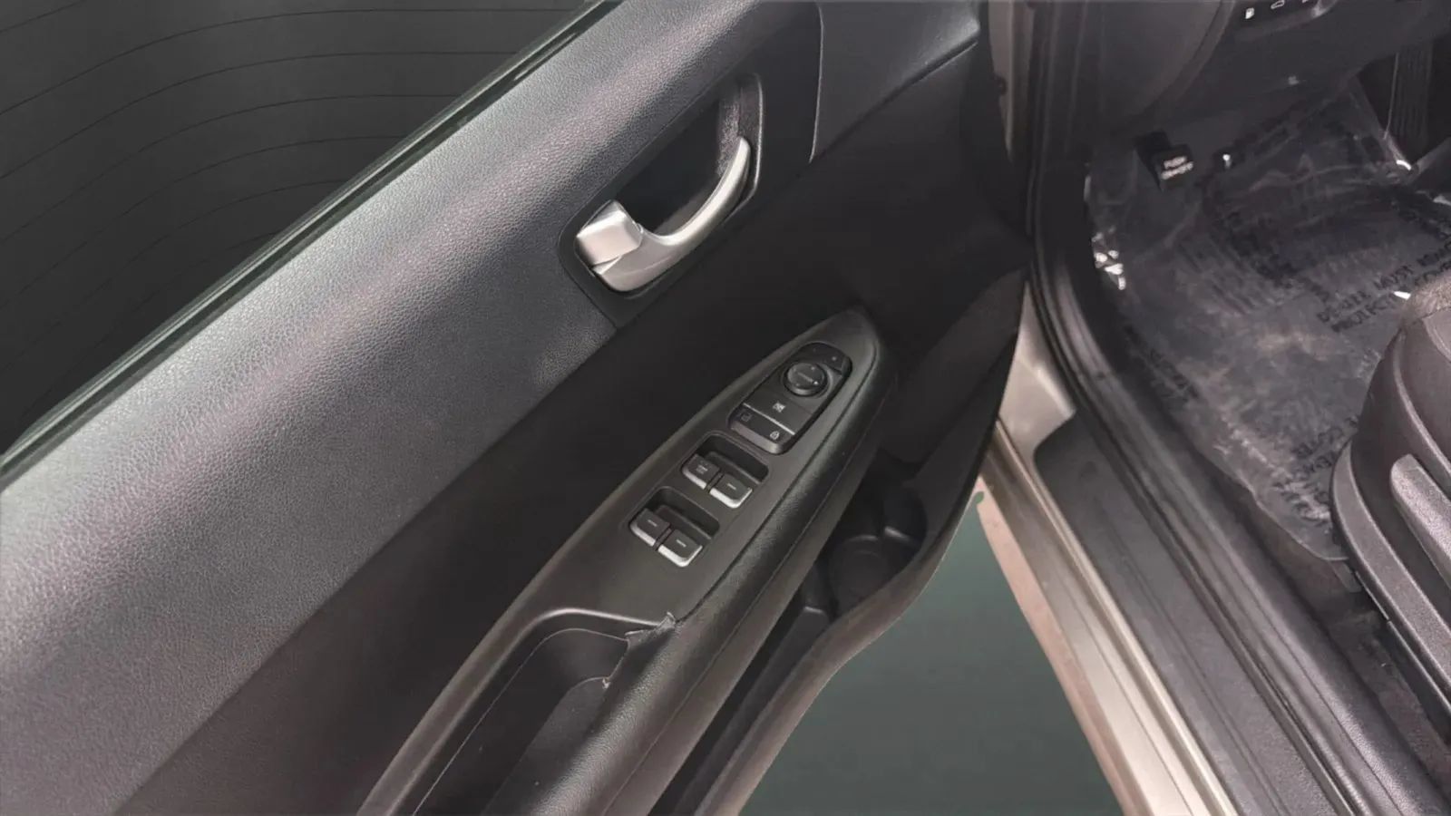Used 2018 Kia Optima LX FWD image 17